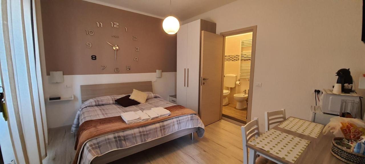 Le Camere Di Sabrina Con Bagno In Camera Sarzana Εξωτερικό φωτογραφία