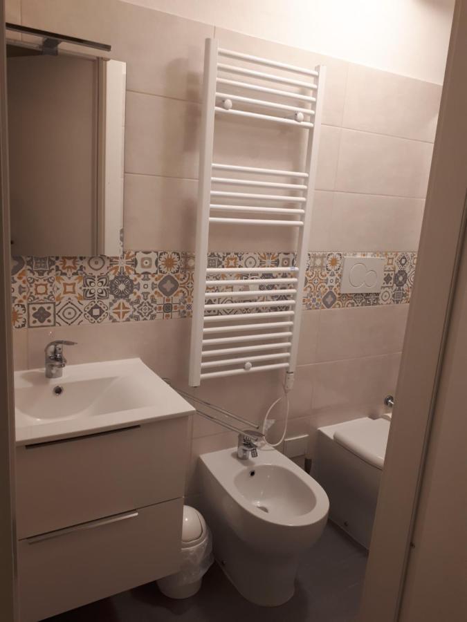 Le Camere Di Sabrina Con Bagno In Camera Sarzana Εξωτερικό φωτογραφία