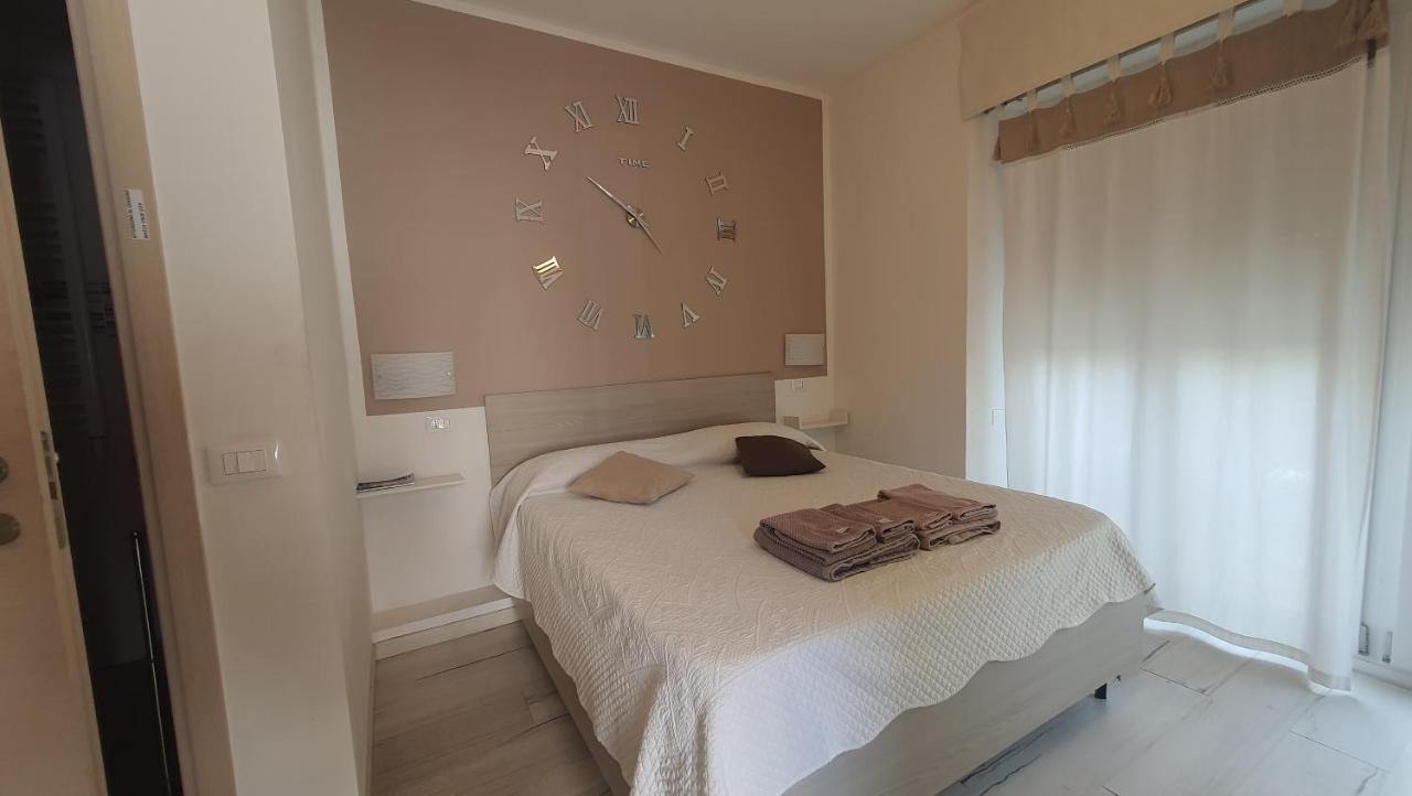 Le Camere Di Sabrina Con Bagno In Camera Sarzana Εξωτερικό φωτογραφία