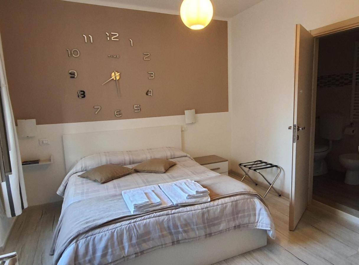 Le Camere Di Sabrina Con Bagno In Camera Sarzana Εξωτερικό φωτογραφία