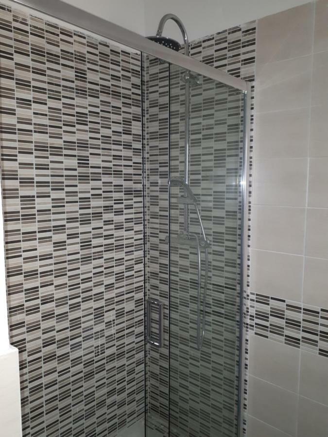 Le Camere Di Sabrina Con Bagno In Camera Sarzana Εξωτερικό φωτογραφία